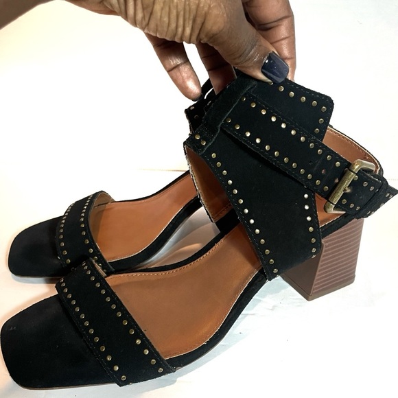 Wonderly Women’s Delilah Stud Sandals Size 9M - Picture 1 of 12